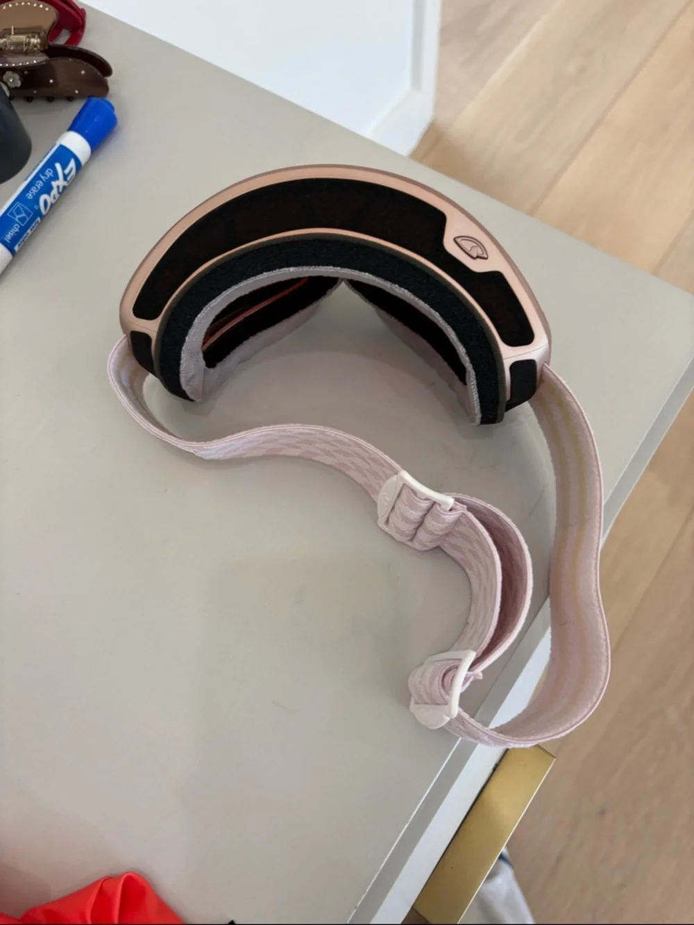 Giro Rose Gold Ski Goggles with Mirrored Lens. Kids